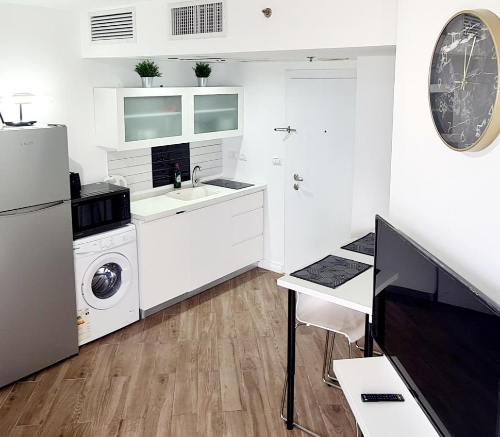 Go To Apartments In Leonardo Bat Yam Exterior photo