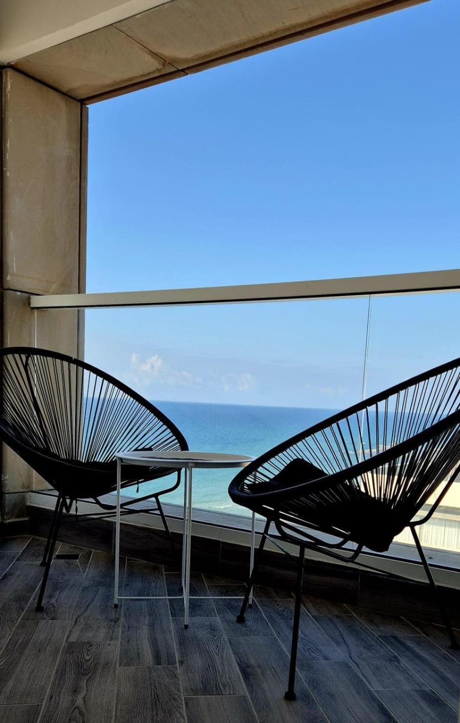 Go To Apartments In Leonardo Bat Yam Room photo